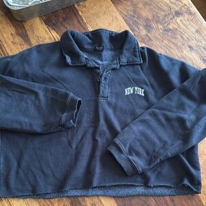 Brandy Melville New York Blue cropped Sweater